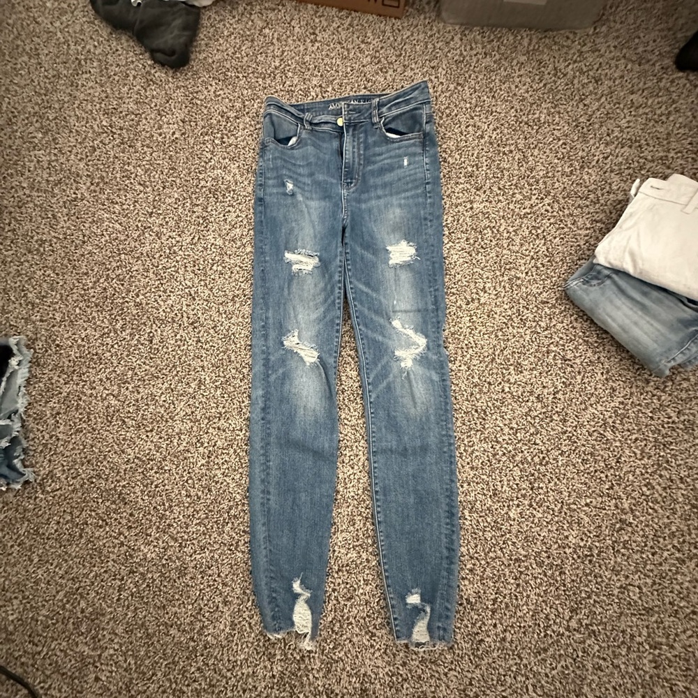 American Eagle Outfitters Women's Blue Jeans super stretch ripped jeans
